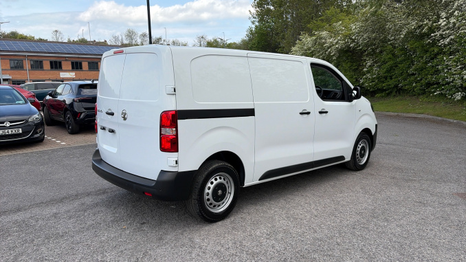 Vauxhall Vivaro L2 Diesel 2.0 Turbo D 145 Prime H1 Van - Image 10
